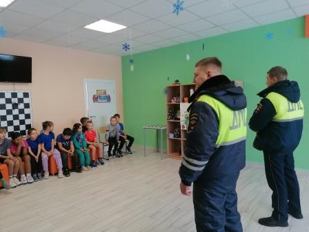 Беседа о правилах дорожного движения.